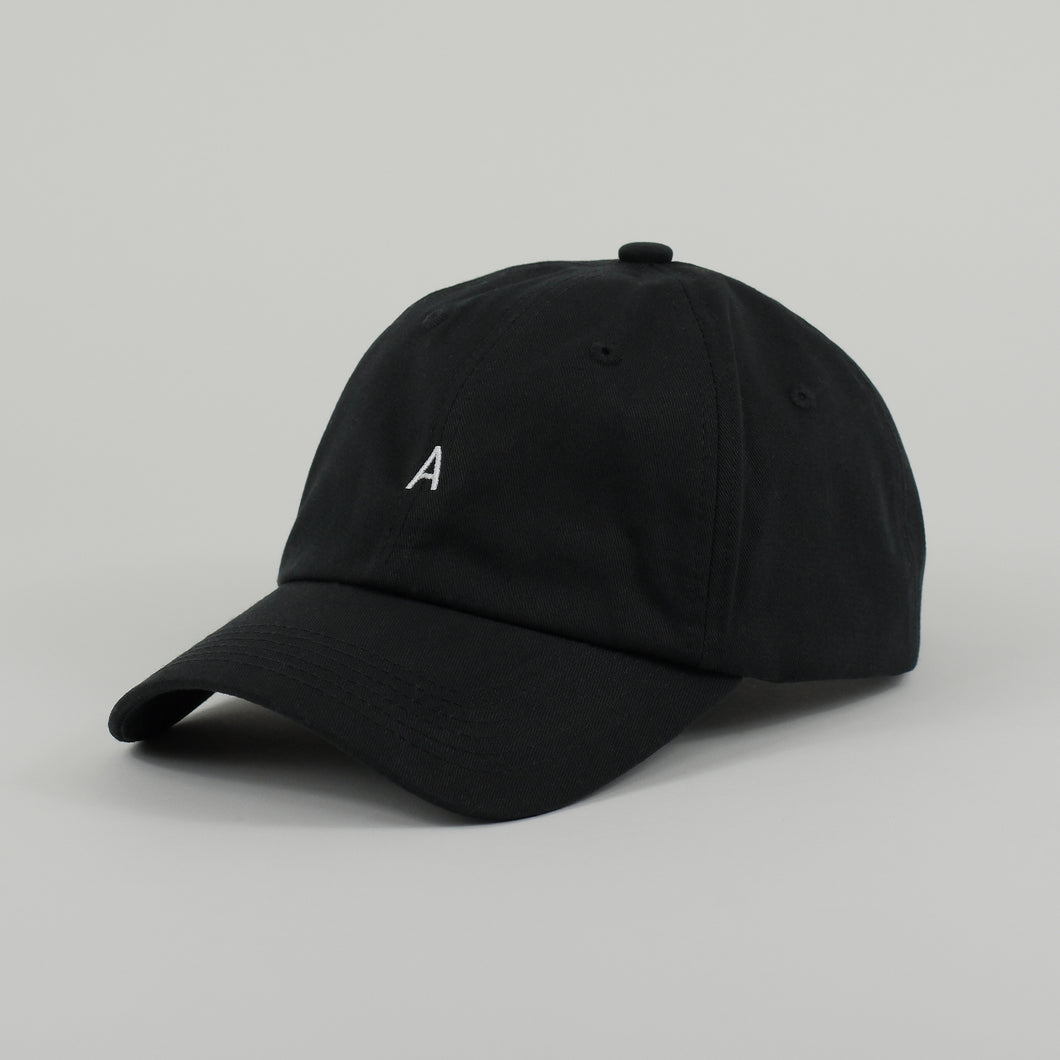 Classic A curve cap black